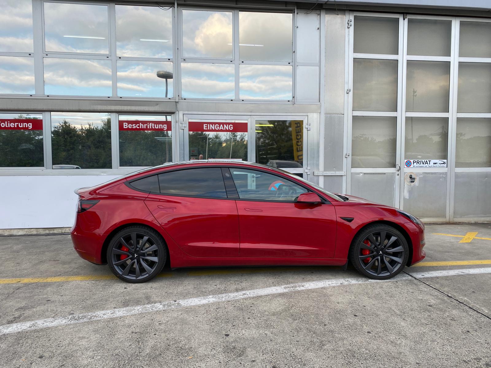 Tesla Model 3 Chrome delete & Scheibentönung - eMoba